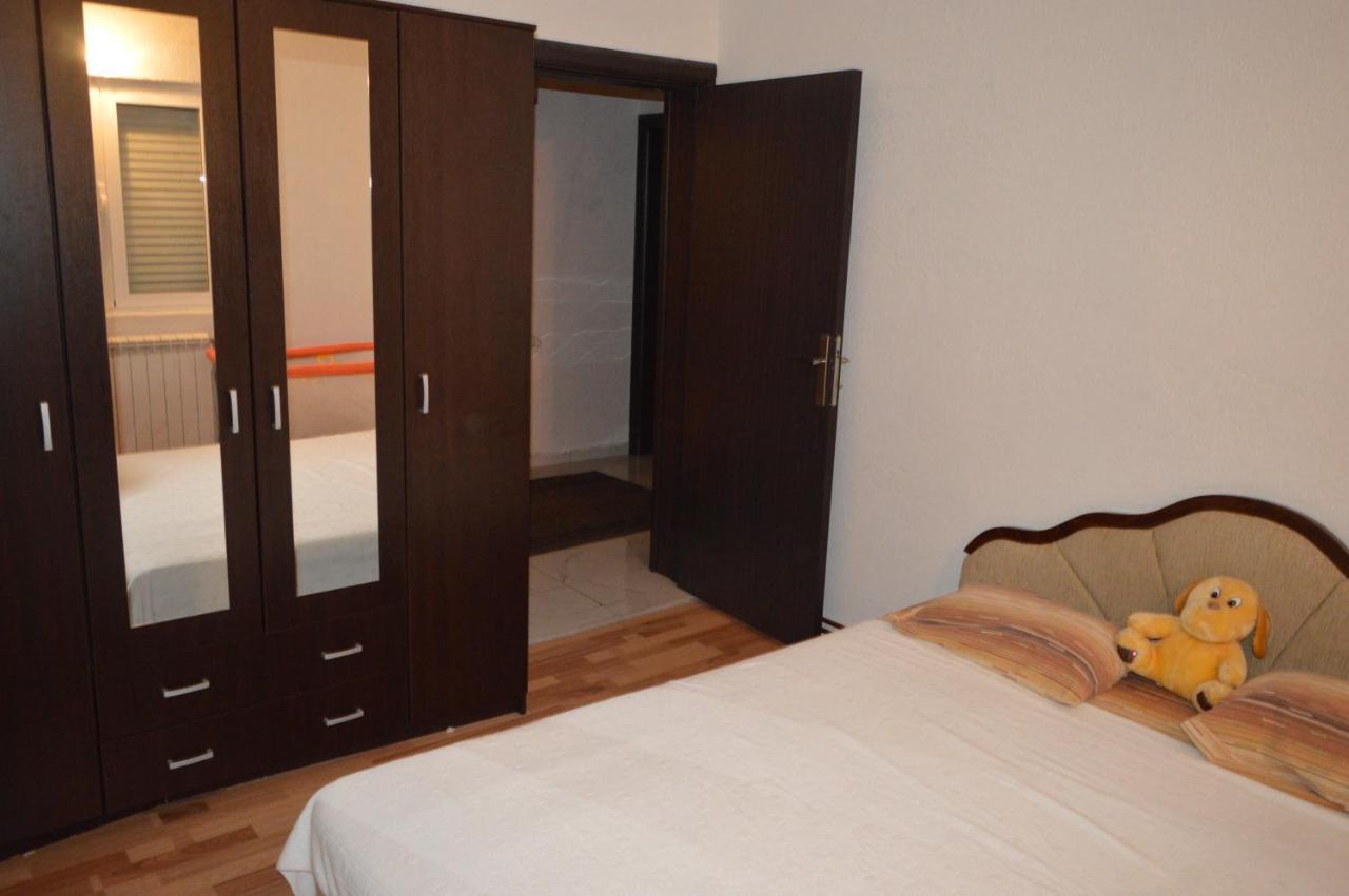 Vujas Village Pleasure Kotor Exterior photo